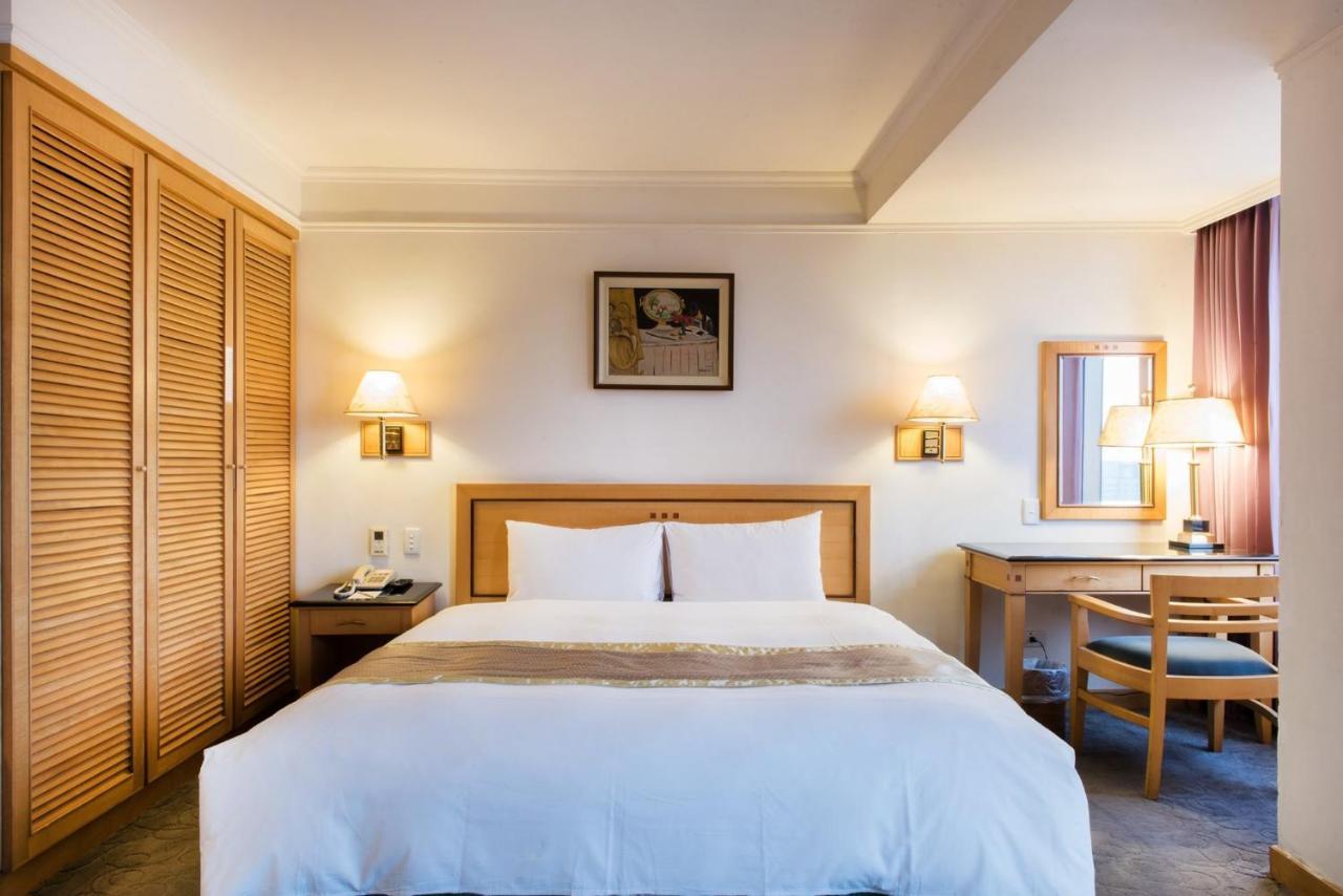 Hometel Hotel เกาสง ภายนอก รูปภาพ