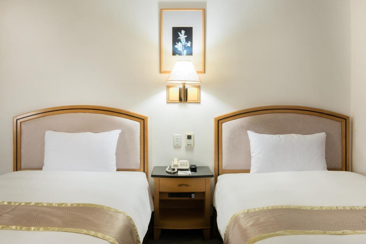 Hometel Hotel เกาสง ภายนอก รูปภาพ