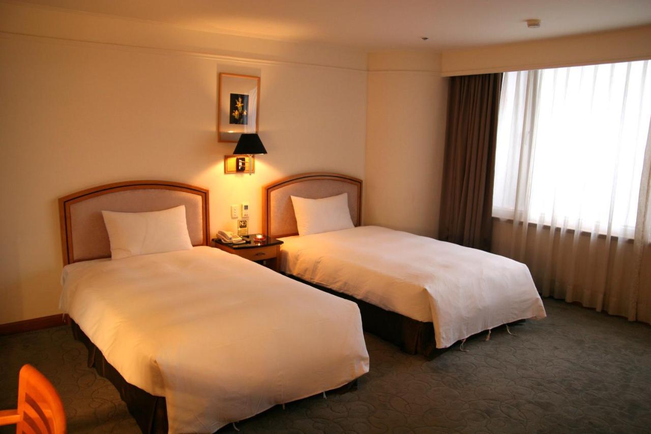 Hometel Hotel เกาสง ภายนอก รูปภาพ