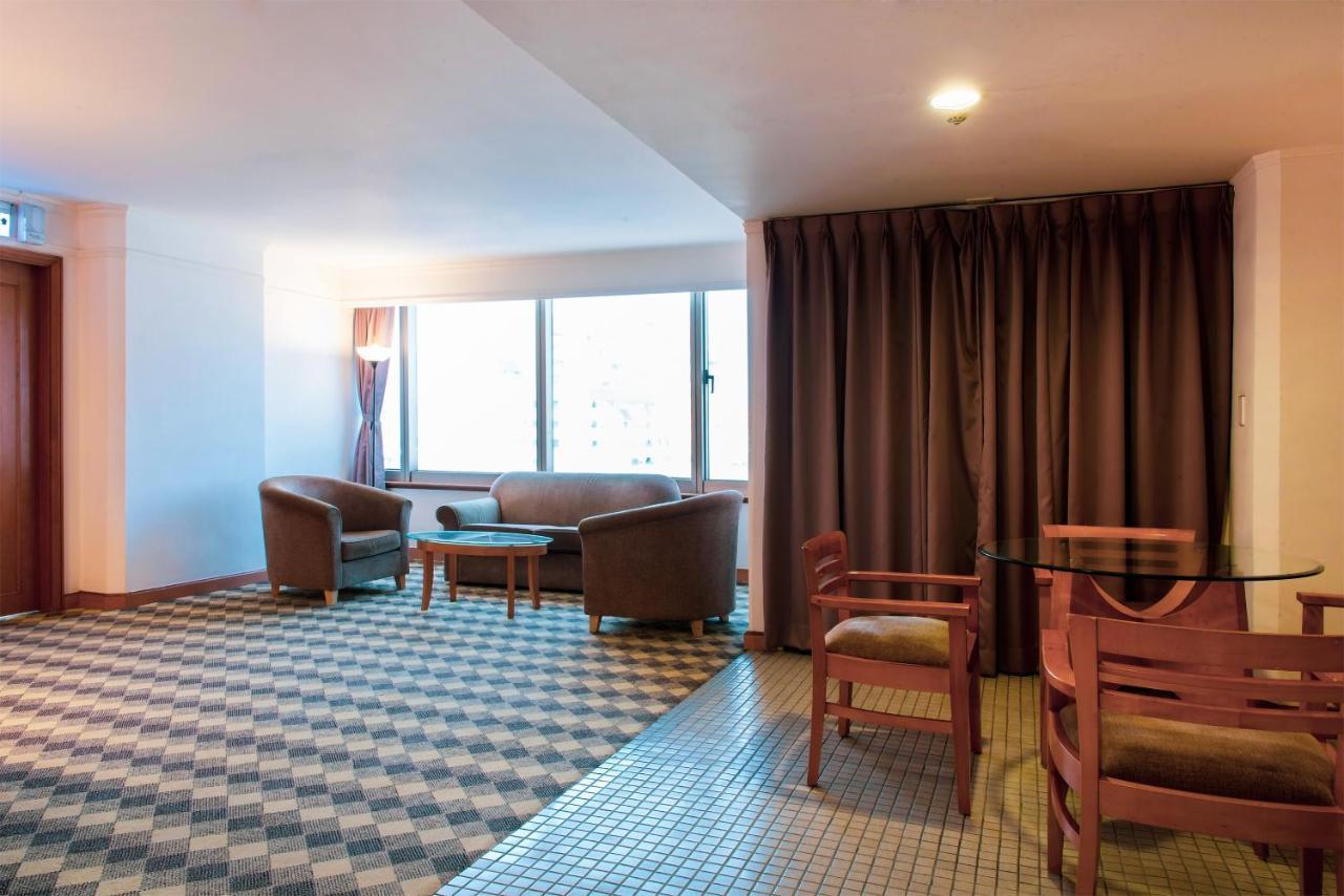 Hometel Hotel เกาสง ภายนอก รูปภาพ